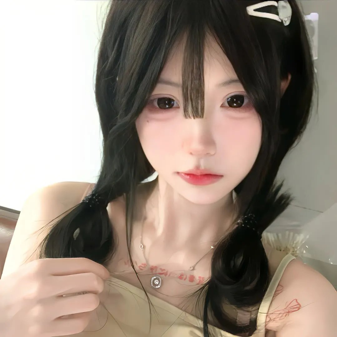 深蓝色的夜晚